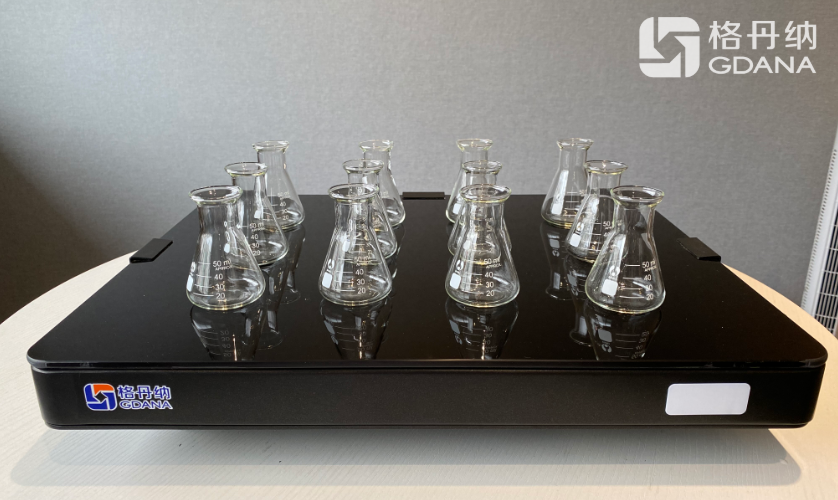 實(shí)驗(yàn)電熱板