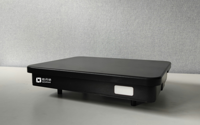 石墨電熱板：實驗室常用加熱設備